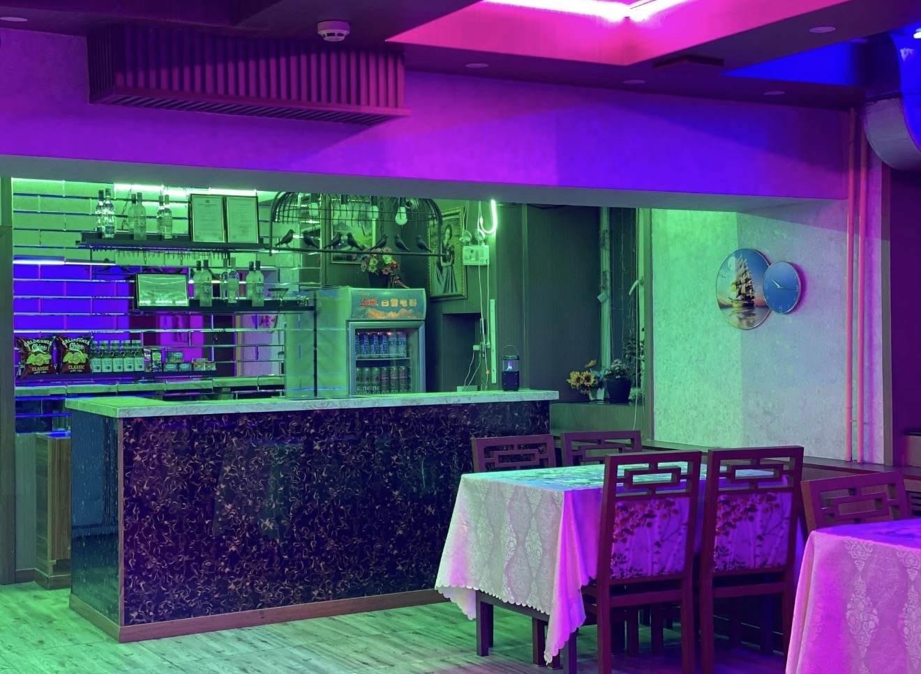 Life hotel /pub and karaoke/