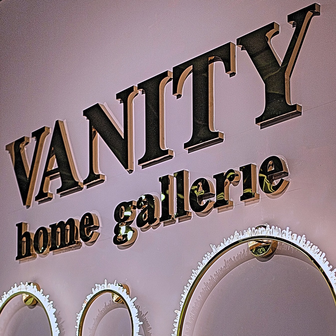 Vanity Home Gallerie