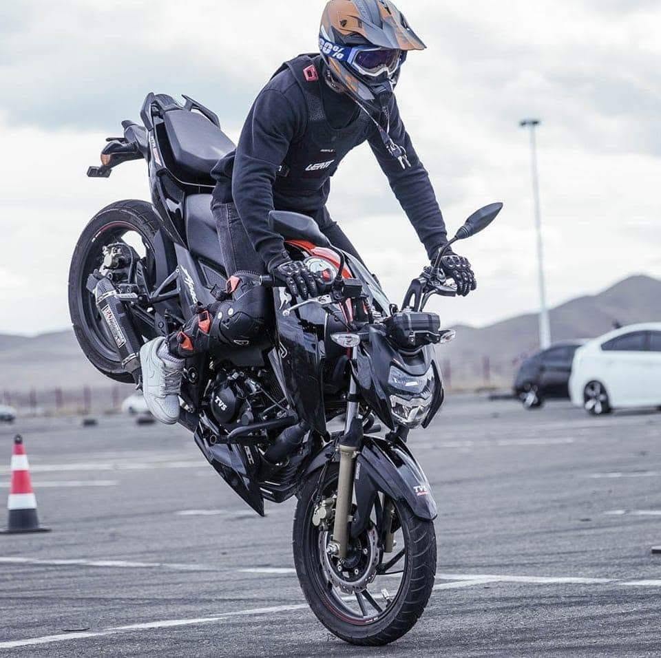 Tugs MOTO